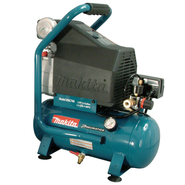 Makita MAC700, Compresseur à air, 2.6gal, 2hp, 3.3 à 90PSI, 130PSI max, 12.4A (1un)