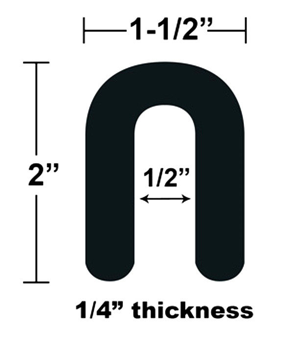 Cales en fer à cheval 1-1/2'' x 2'' x 1/4", Bullseye, Forme en U, Plastique résistant aux chocs, Noires (50un/pqt-1000un/bte)